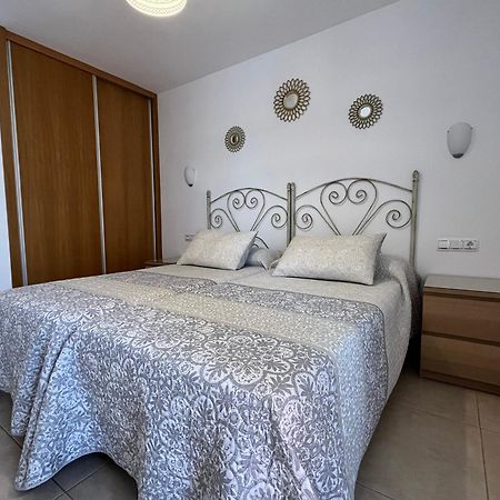 Amaner Capri Apartment Torre Del Mar Exterior photo
