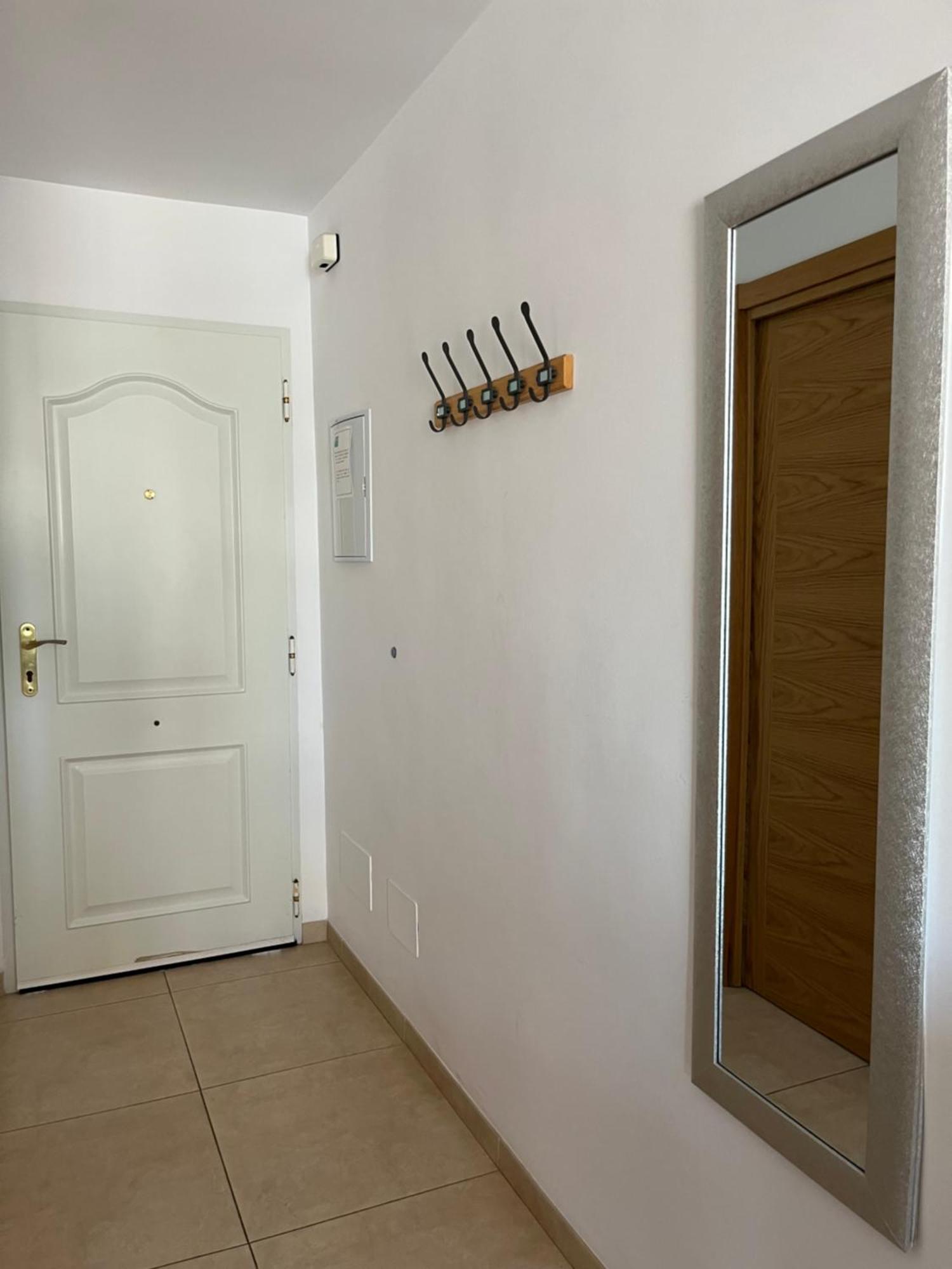 Amaner Capri Apartment Torre Del Mar Exterior photo