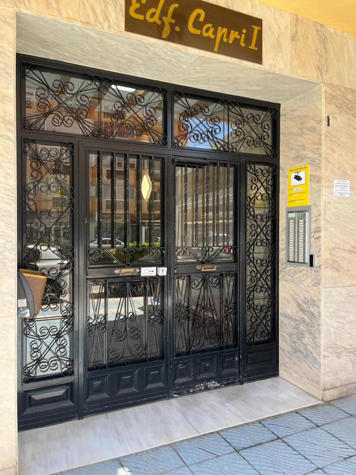 Amaner Capri Apartment Torre Del Mar Exterior photo